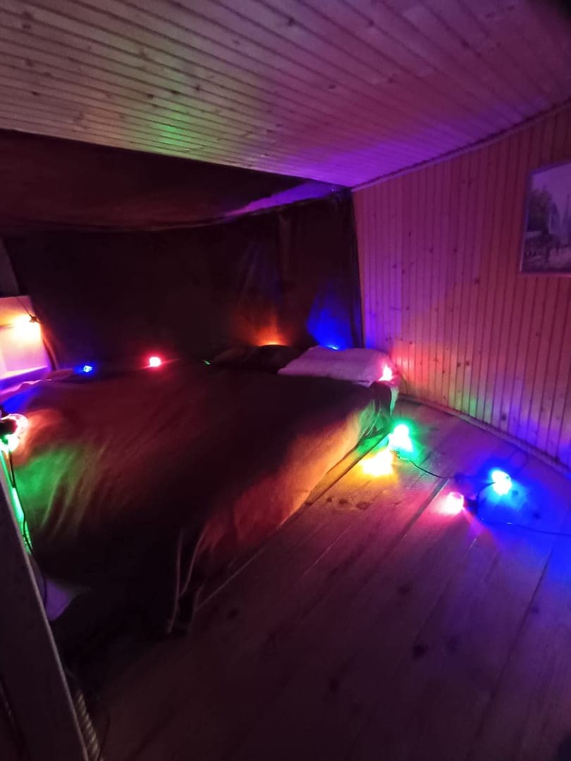 Elämyslaiva - Asuntolaiva - Saunalautta